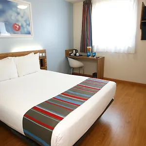 Отель Travelodge Poblenou, Барселона